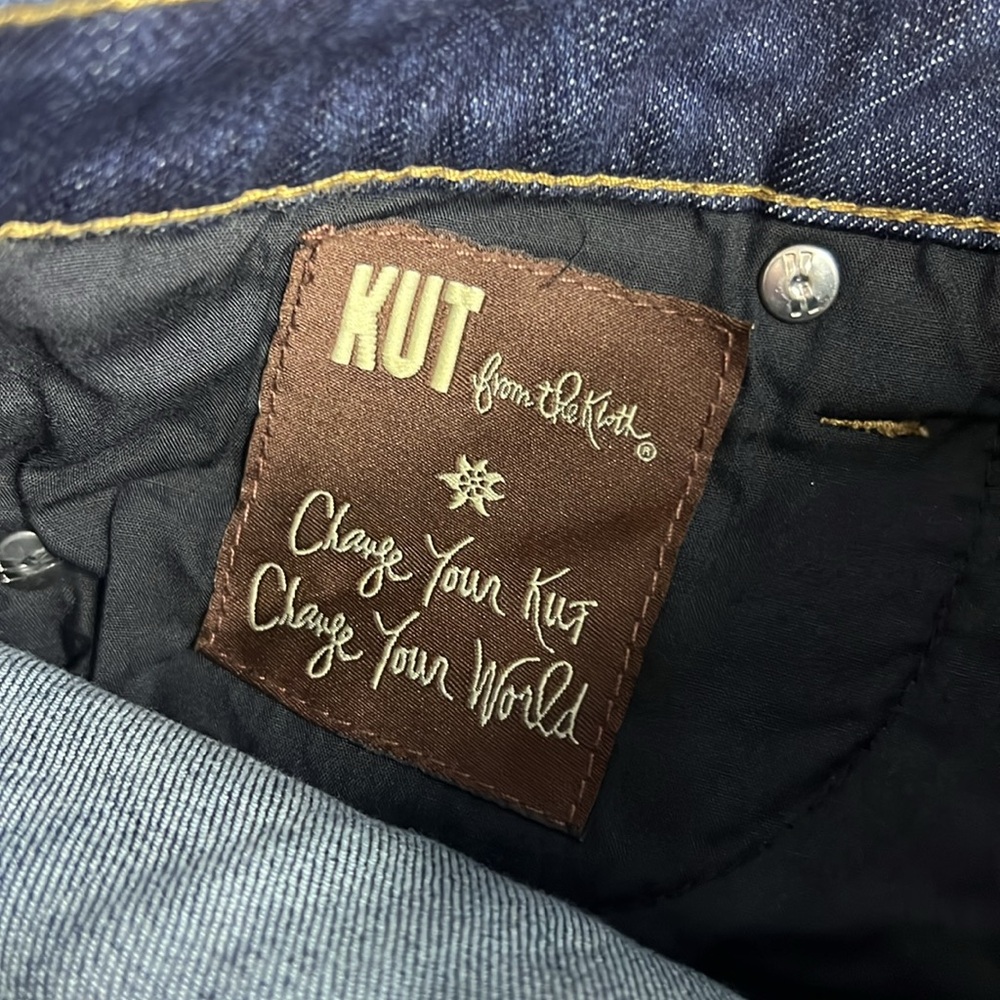 KUT FROM THE KLOTH Dark Blue Denim Shorts 2 - Picture 9 of 10